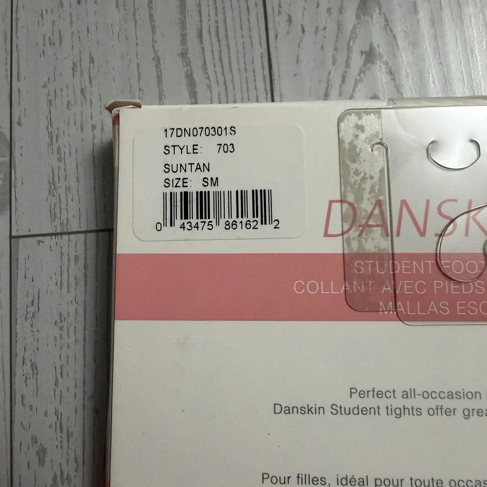 Danskin 703 Suntan Child's Size Small 4-6 Nylon Student Theatrical Footed Tights